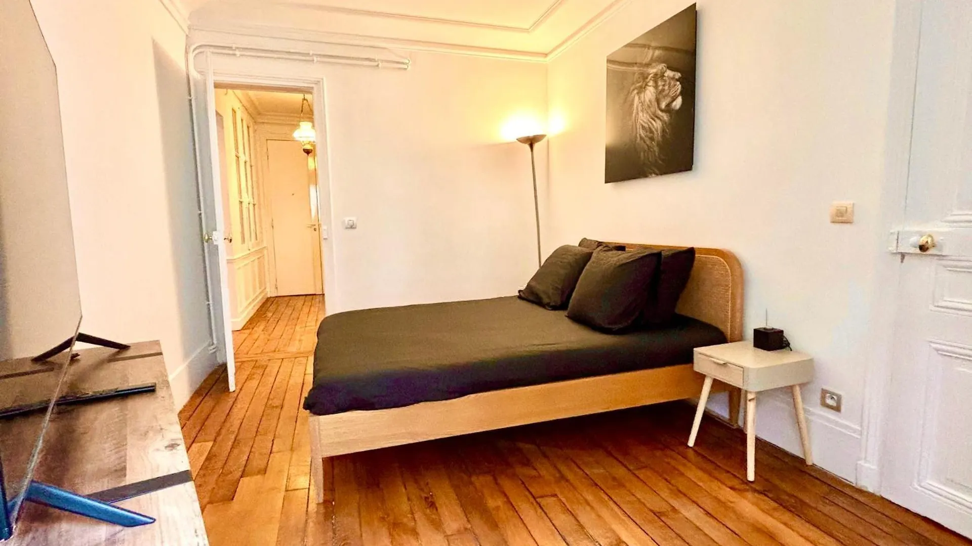 아파트 L'Appartement Bosquet 파리 프랑스