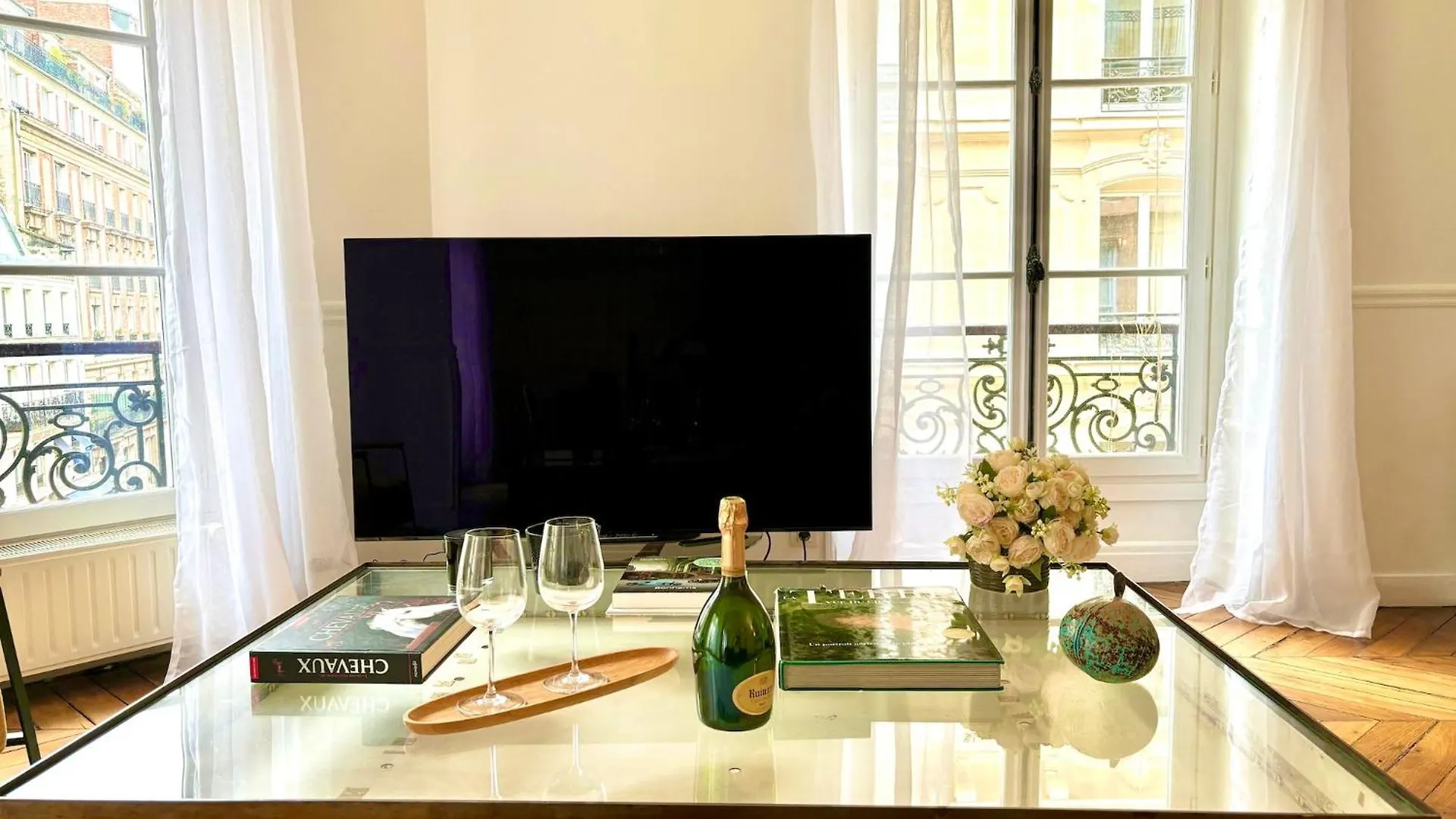 L'Appartement Bosquet 파리